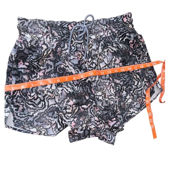 Athleta Crossroads Kinetic Abstract Shorts – Size Small - Picture 7 of 8